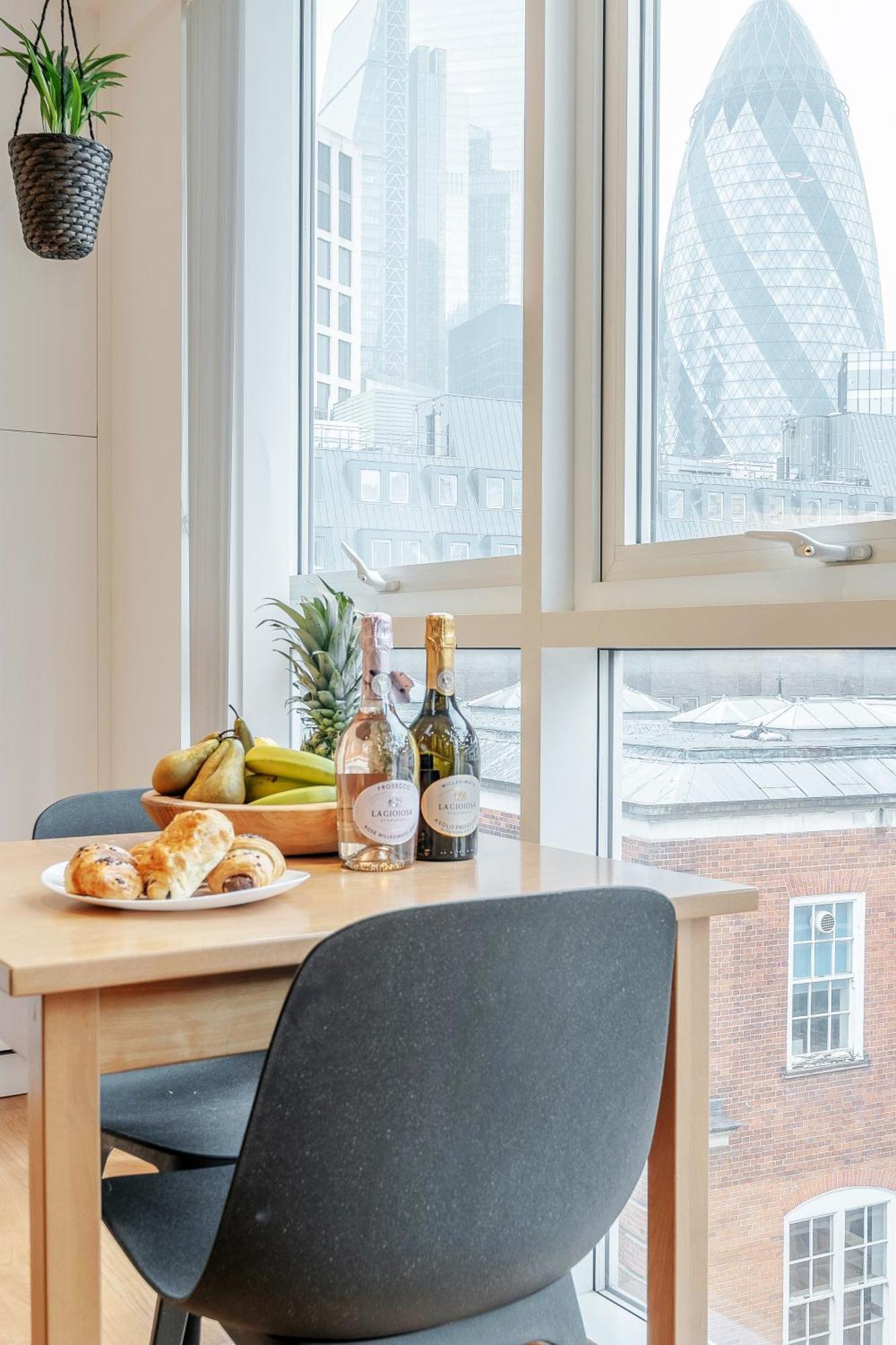Kula London - Tower Hill Apartment Exterior photo